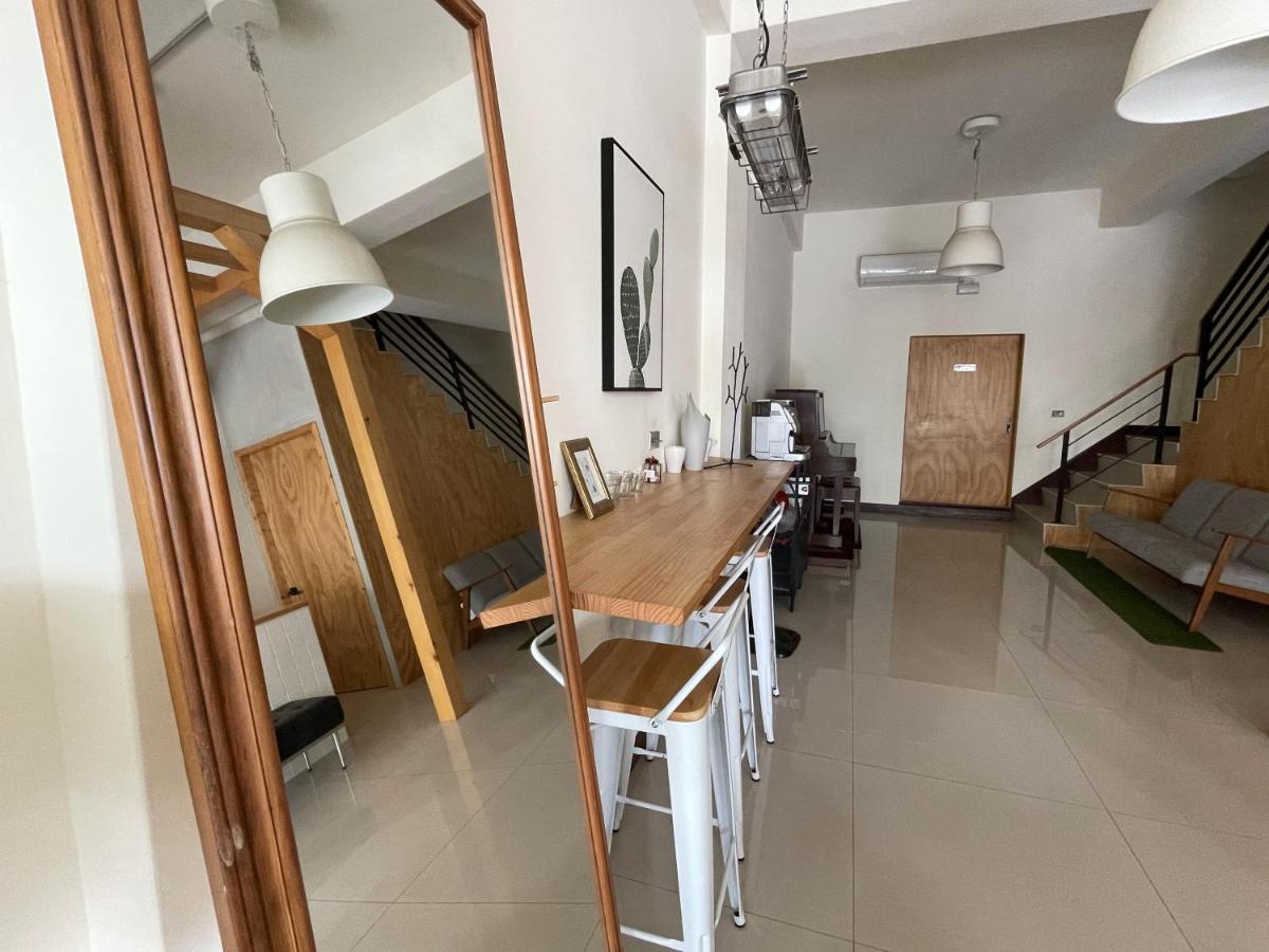 廷海特潮流民宿 L 近鐵花村 L 自助入住 Taitung Exterior photo